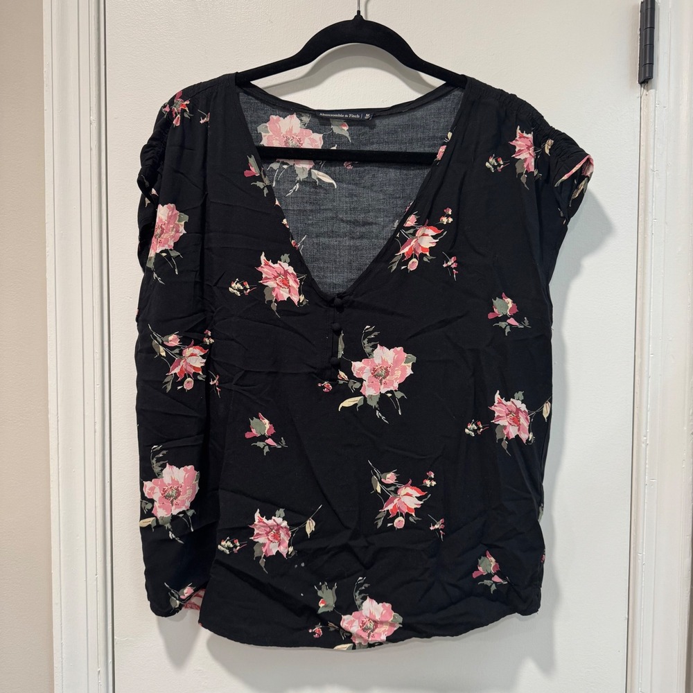 Abercrombie & Fitch‎ Floral Blouse V-Neck Short Sleeve Top Black Pink Size M